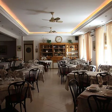Atlantic Hotel 3*